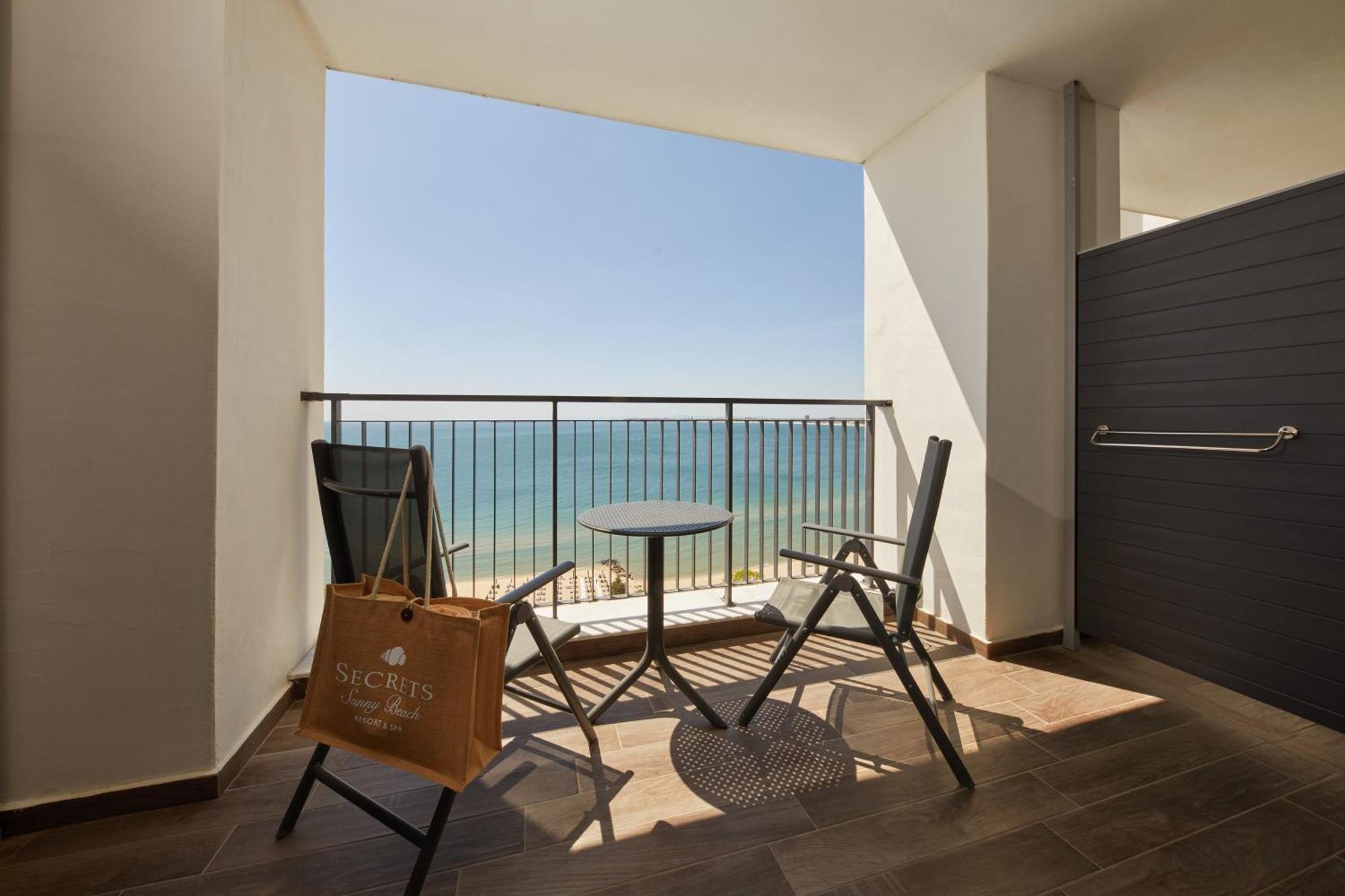 Secrets Sunny Beach Resort & Spa (Adults Only) Ruang foto Balcony of a hotel room