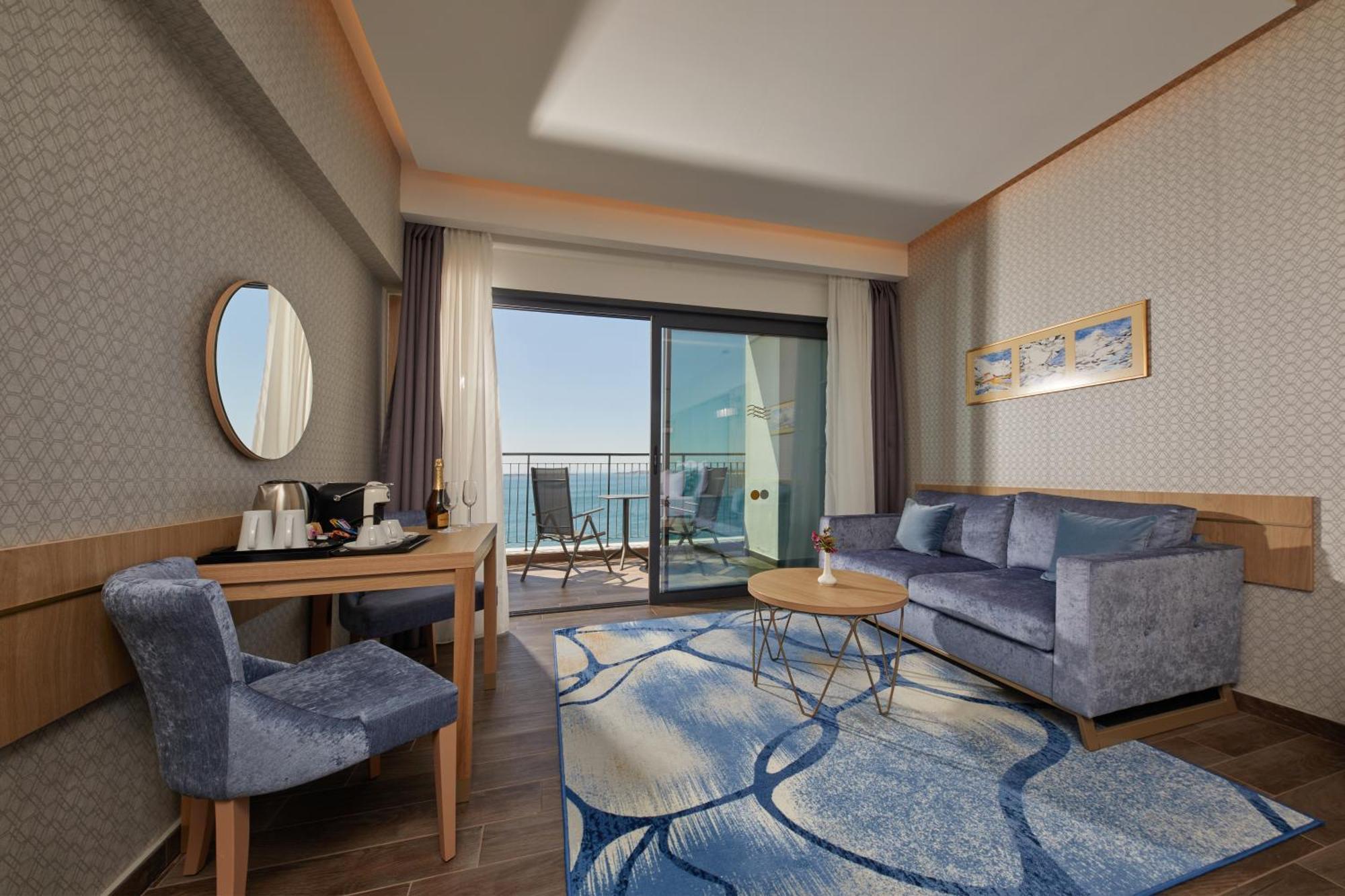 Secrets Sunny Beach Resort & Spa (Adults Only) Ruang foto Deluxe Room
